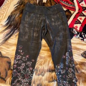 Flower Black/Grey Active Wear